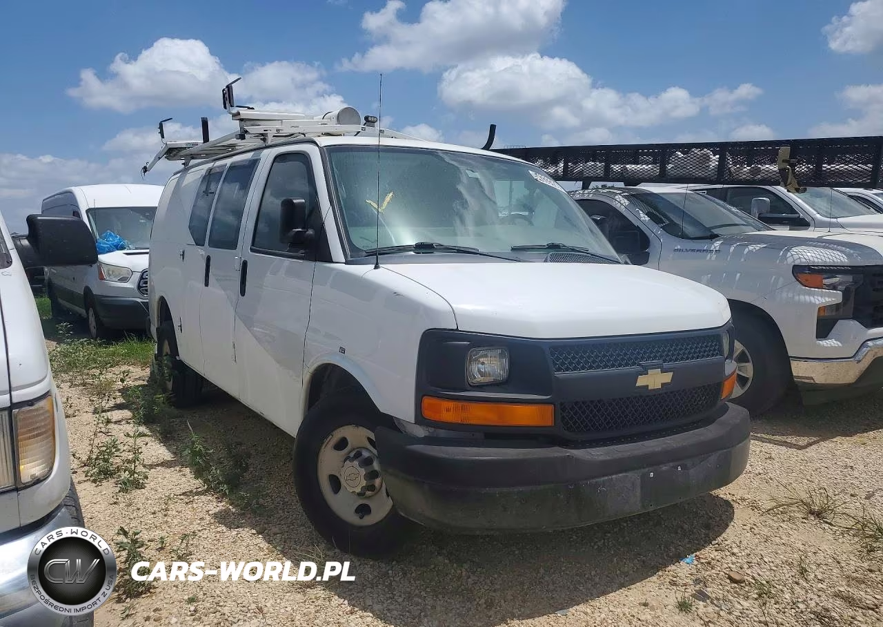 2013 Chevrolet Express G2500 VIN:1GCWGFCAXD1903303 - 4