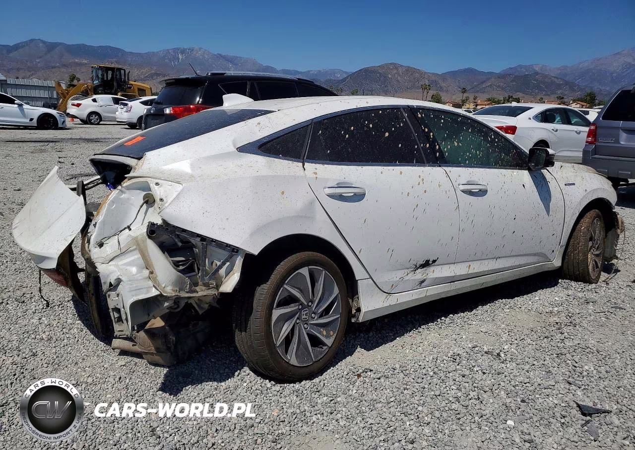 2019 Honda Insight Touring VIN:19XZE4F90KE026887 - 3