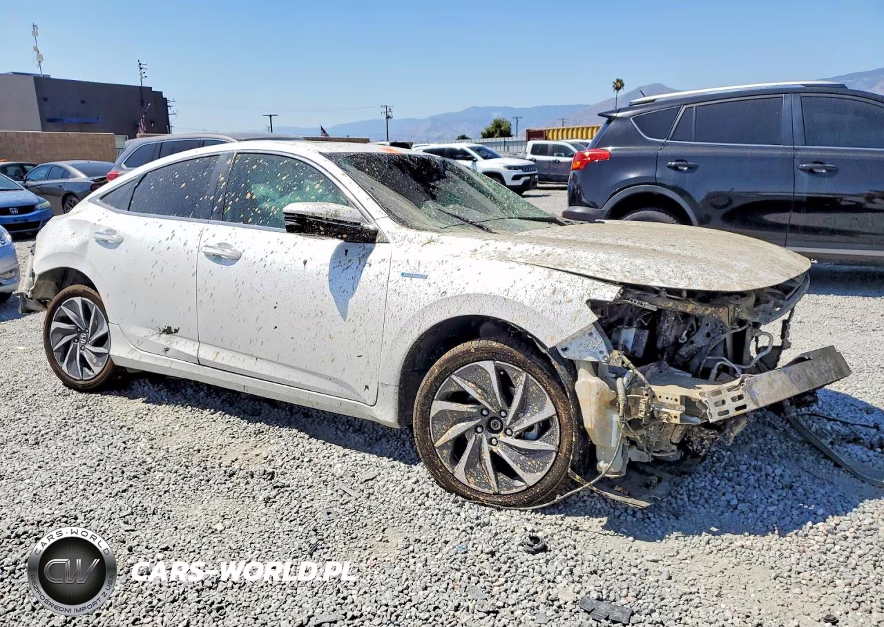 2019 Honda Insight Touring VIN:19XZE4F90KE026887 - 4