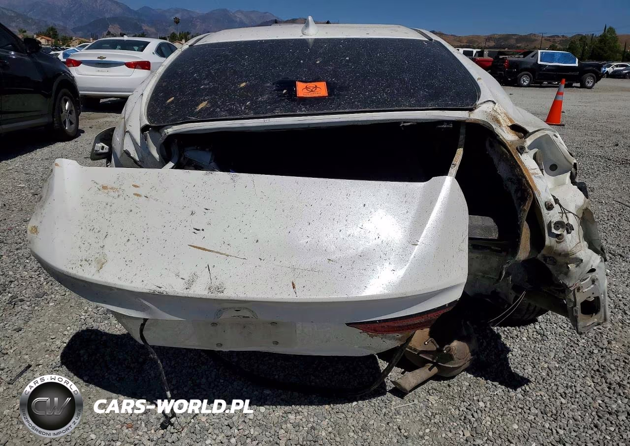 2019 Honda Insight Touring VIN:19XZE4F90KE026887 - 6