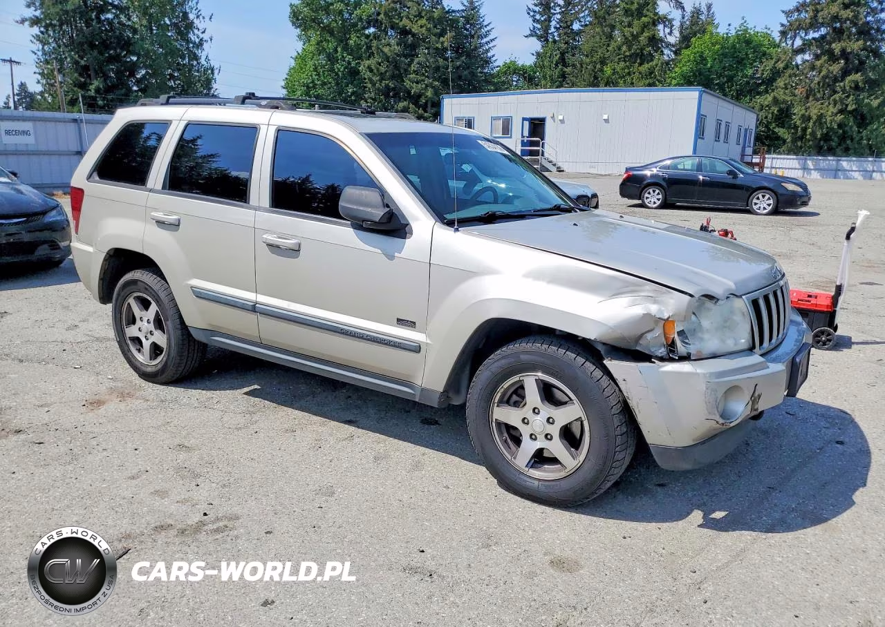 2007 Jeep Grand Cherokee Laredo VIN:1J8HR48P67C620645 - 4