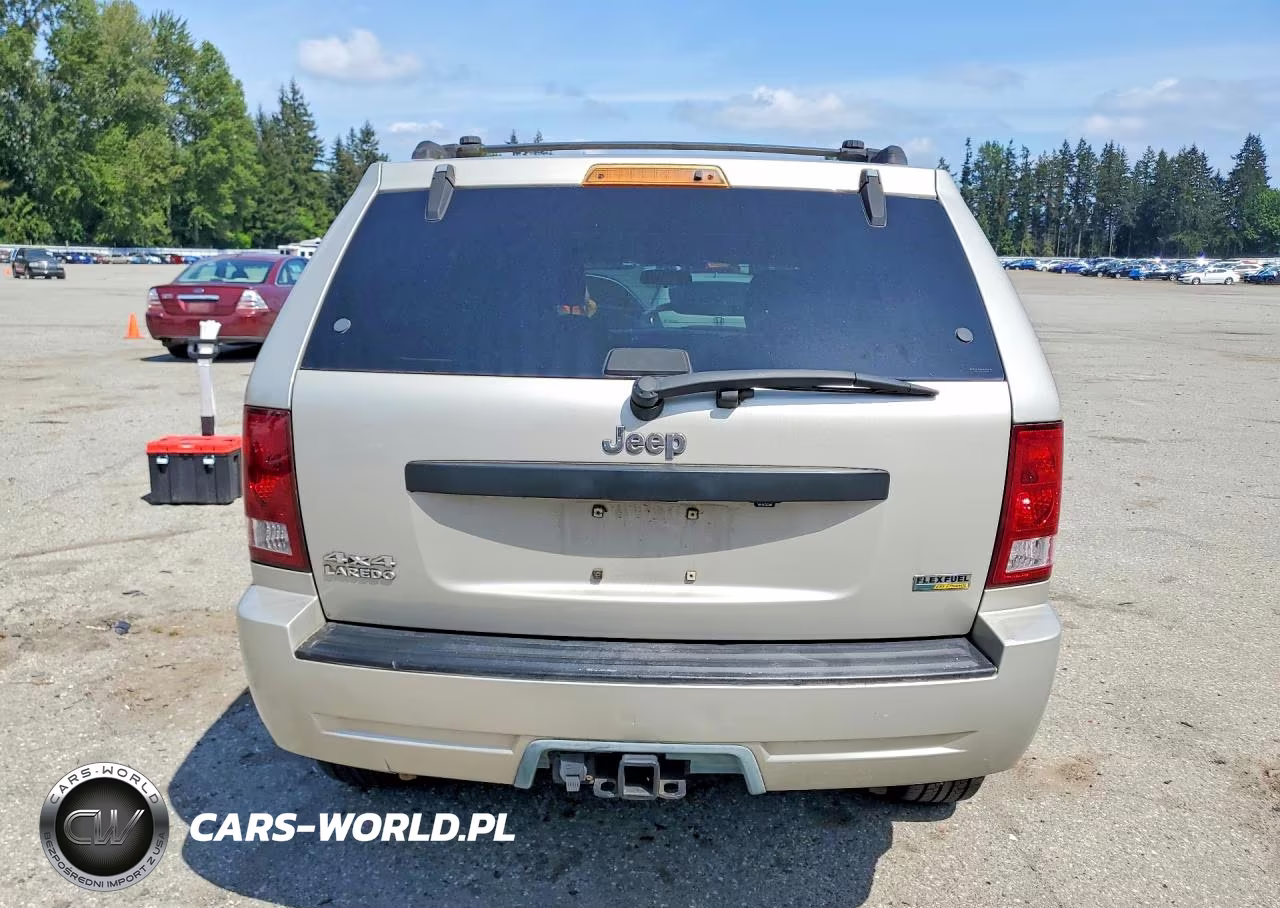 2007 Jeep Grand Cherokee Laredo VIN:1J8HR48P67C620645 - 6