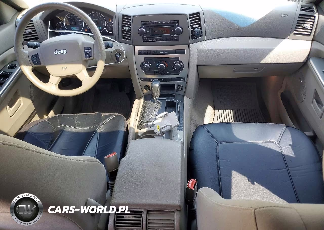 2007 Jeep Grand Cherokee Laredo VIN:1J8HR48P67C620645 - 8