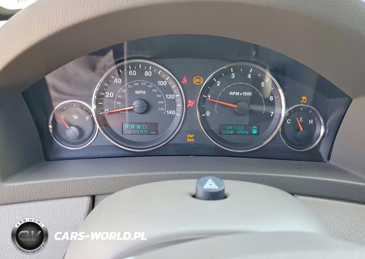 2007 Jeep Grand Cherokee Laredo VIN:1J8HR48P67C620645 - 9