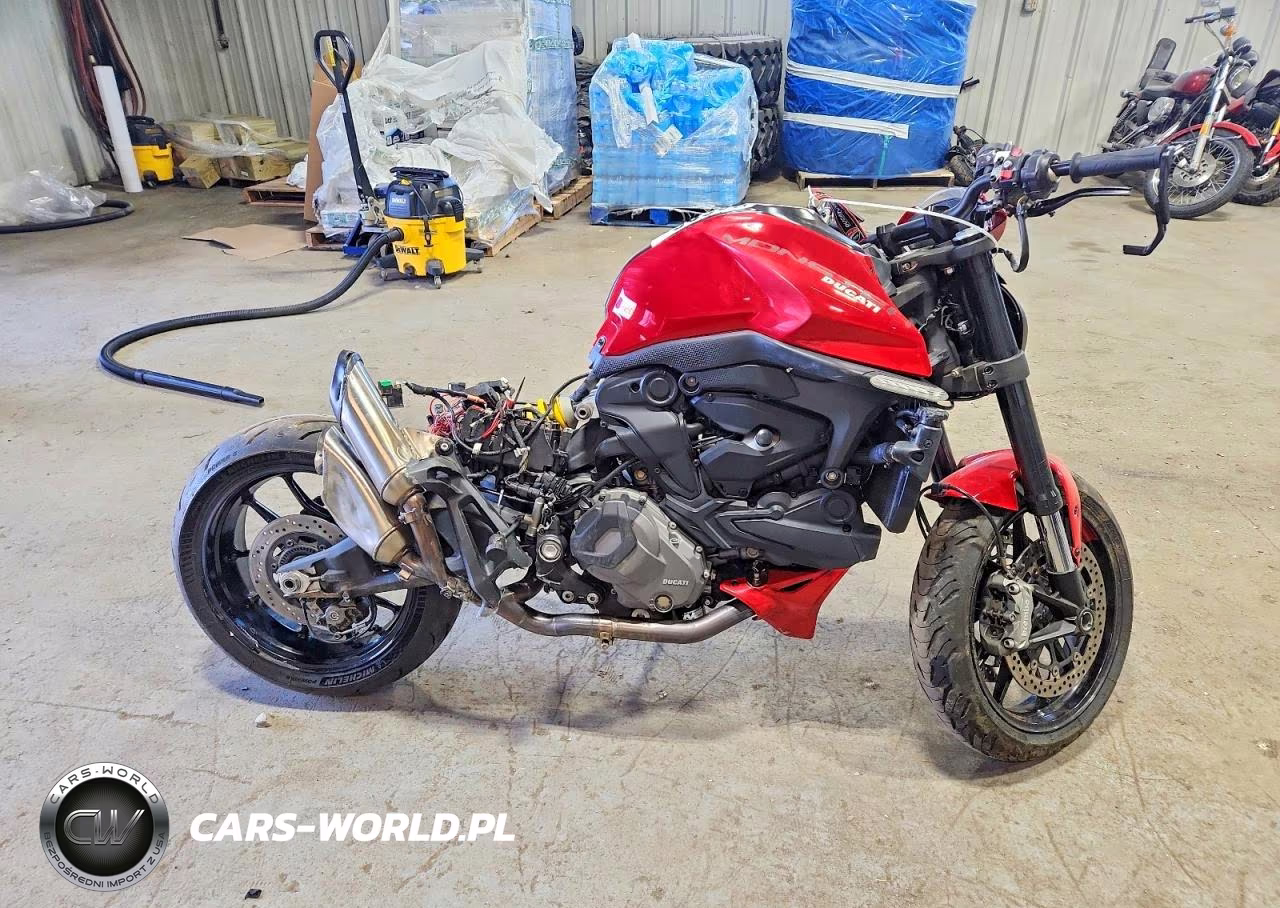 2024 DUCATI MONSTER 