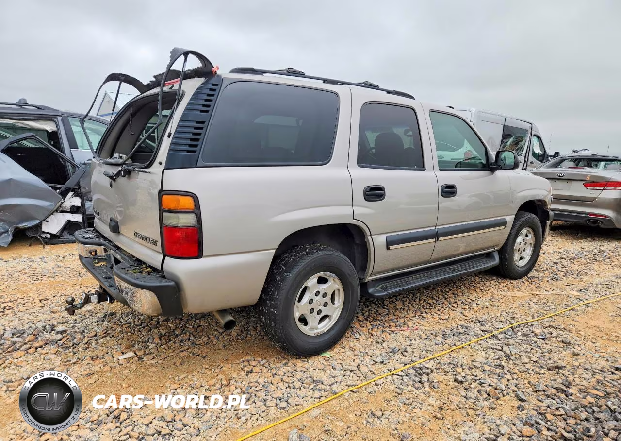 2004 Chevrolet Tahoe C1500 VIN:1GNEC13T44J116043 - 3