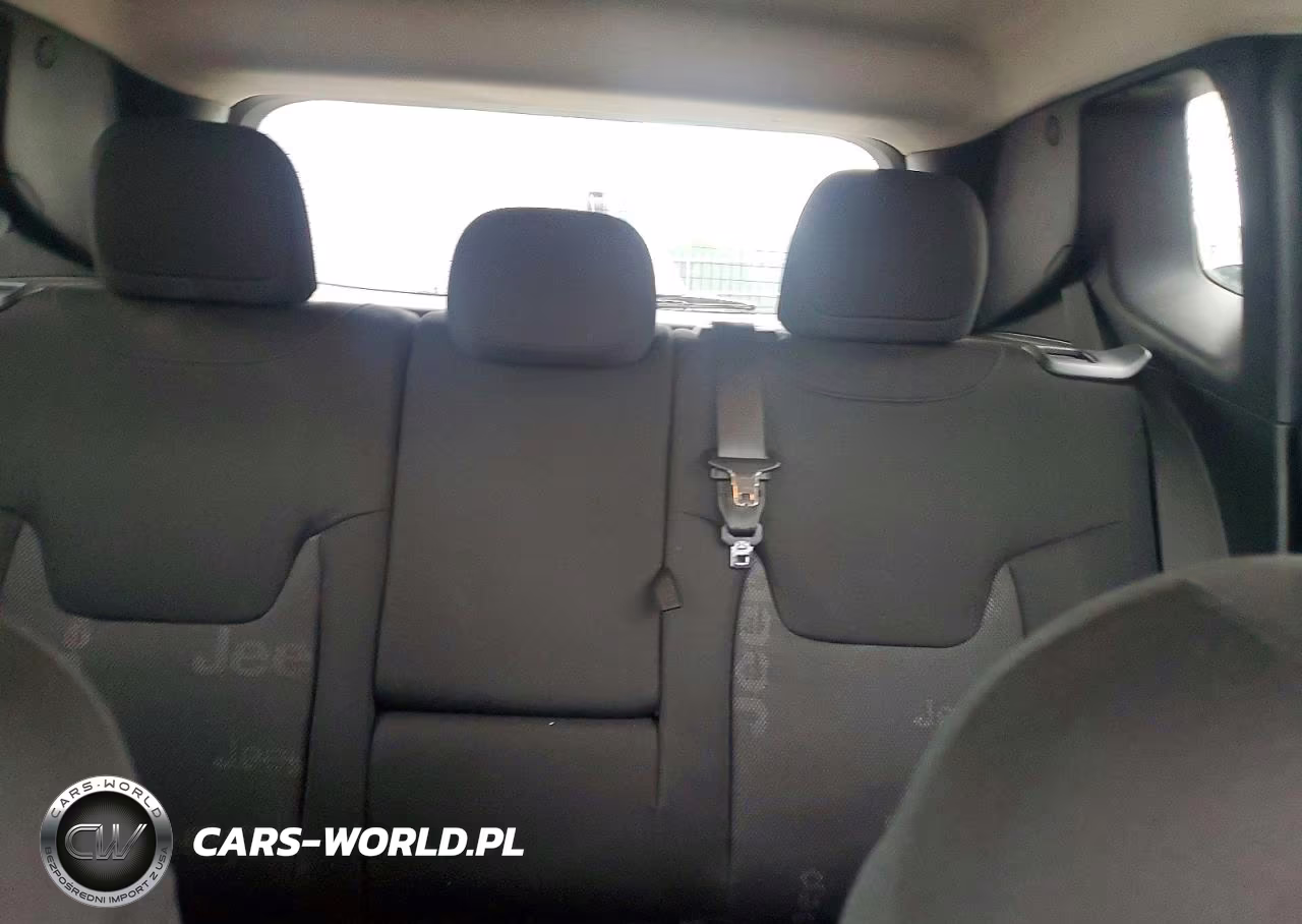 2015 Jeep Renegade Latitude VIN:ZACCJBBTXFPC09651 - 10