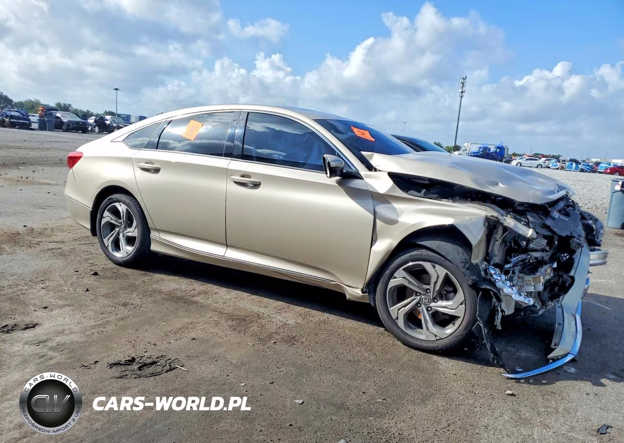 2018 Honda Accord Ex VIN:1HGCV1F4XJA219740 - 4