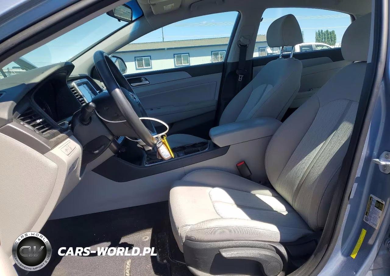 2018 Hyundai Sonata Hybrid Se VIN:KMHE24L3XJA083750 - 7