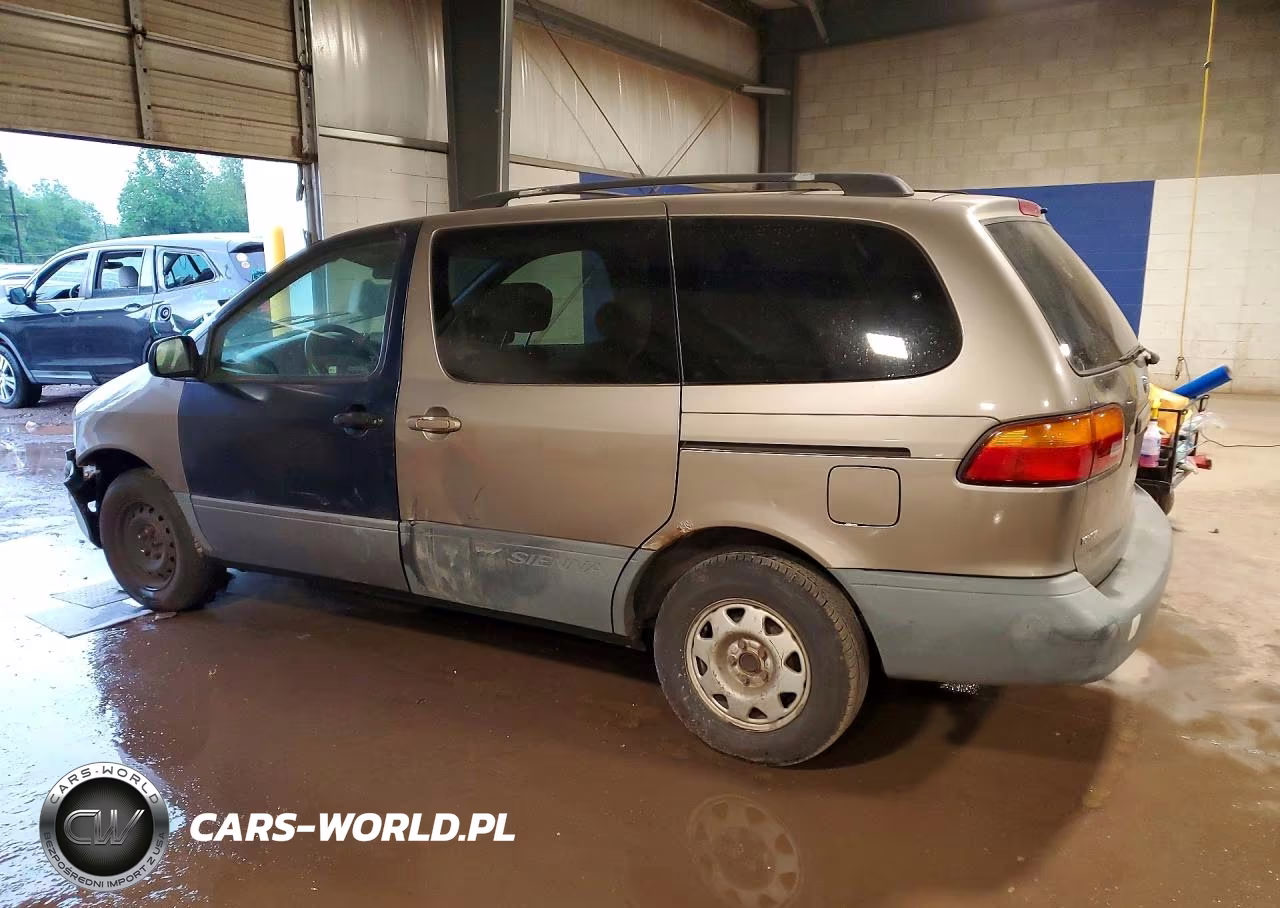 1999 Toyota Sienna Ce VIN:4T3ZF19C0XU131881 - 2