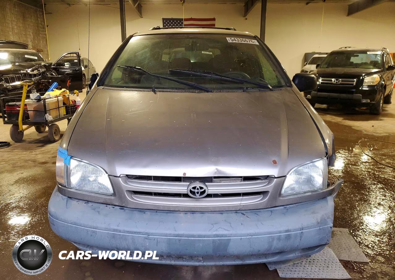 1999 Toyota Sienna Ce VIN:4T3ZF19C0XU131881 - 5