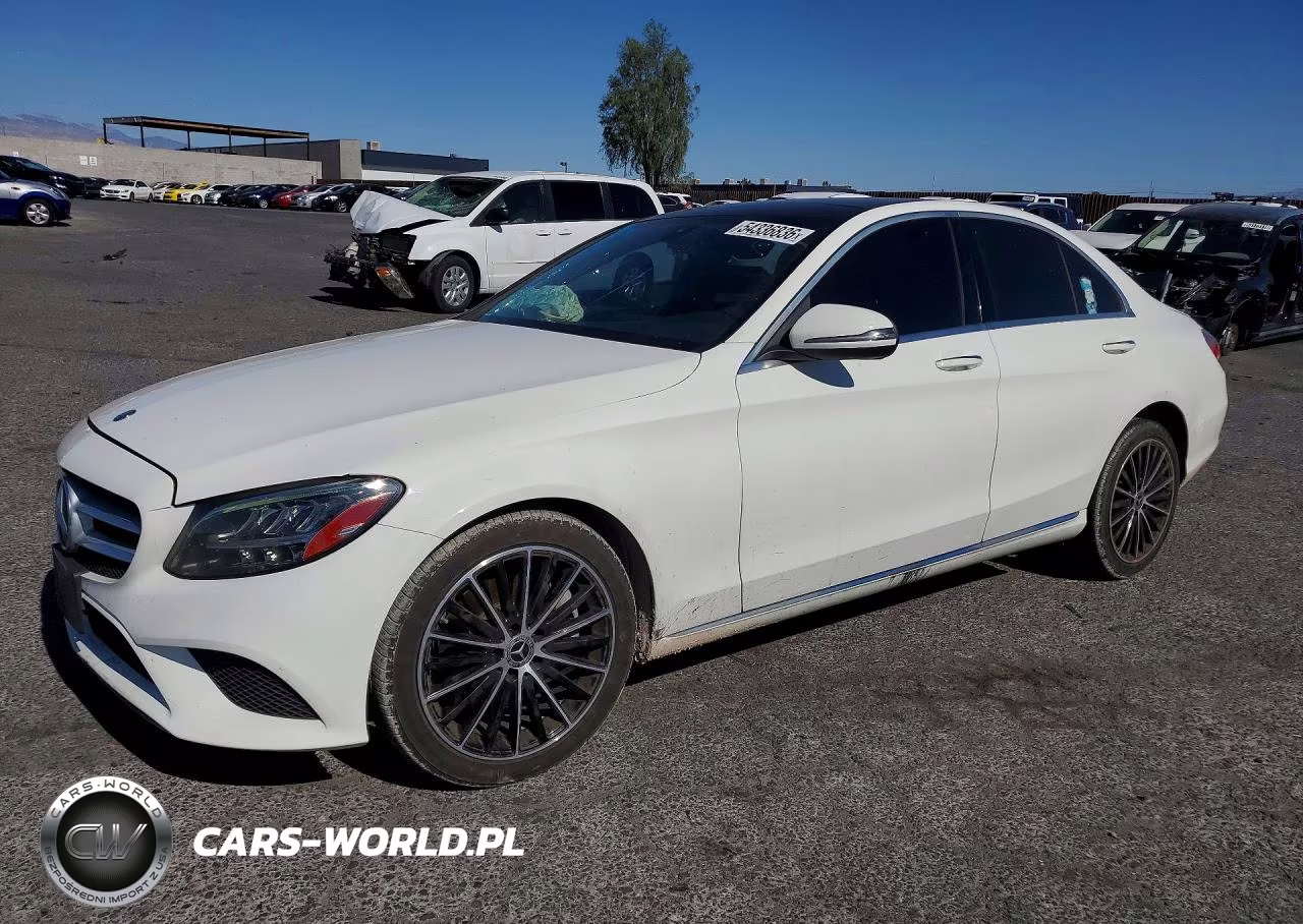 2021 Mercedes-Benz C 300 – zdjęcie 1 z 12