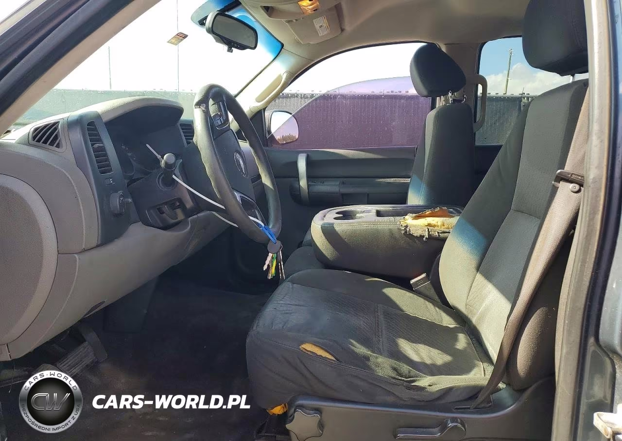 2008 Chevrolet Silverado C1500 VIN:2GCEC13C281336662 - 7