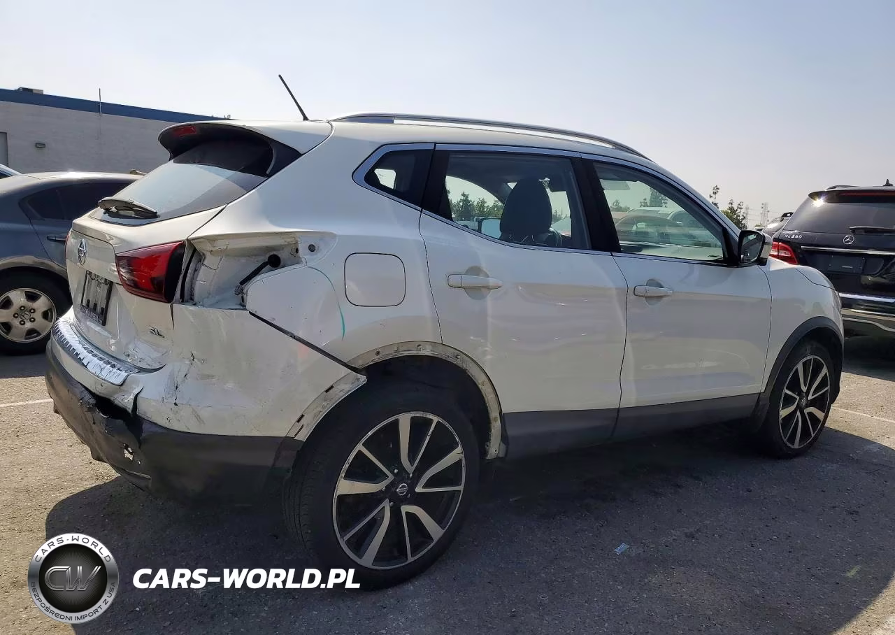 2017 Nissan Rogue Sport S VIN:JN1BJ1CP1HW035601 - 3