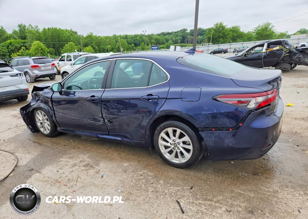 2021 Toyota Camry Le VIN:4T1C11AK6MU521086 - 2