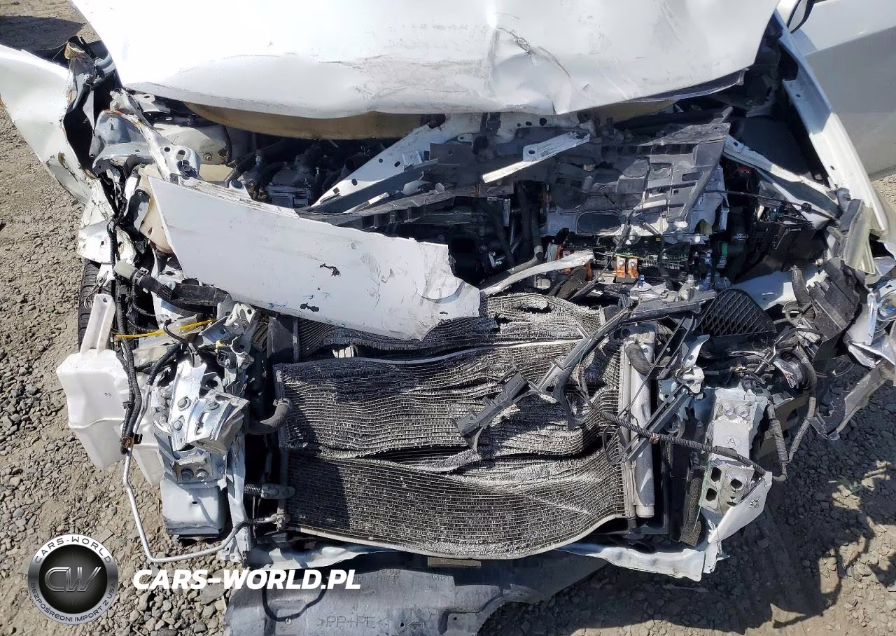 2015 Toyota Prius Two VIN:JTDKN3DU2F1893235 - 11