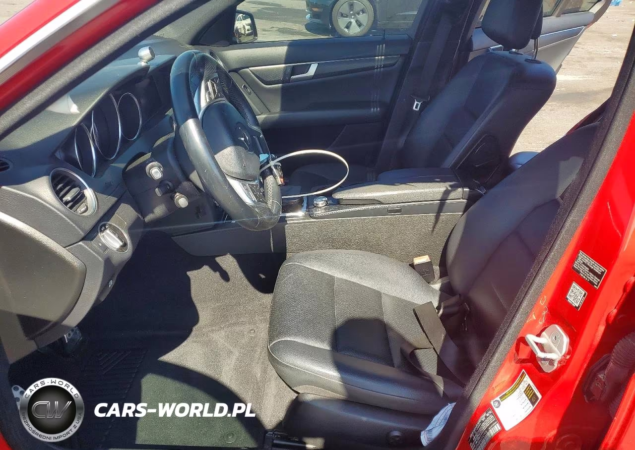 2014 Mercedes-Benz C 300 4Matic VIN:WDDGF8AB4EA943706 - 7