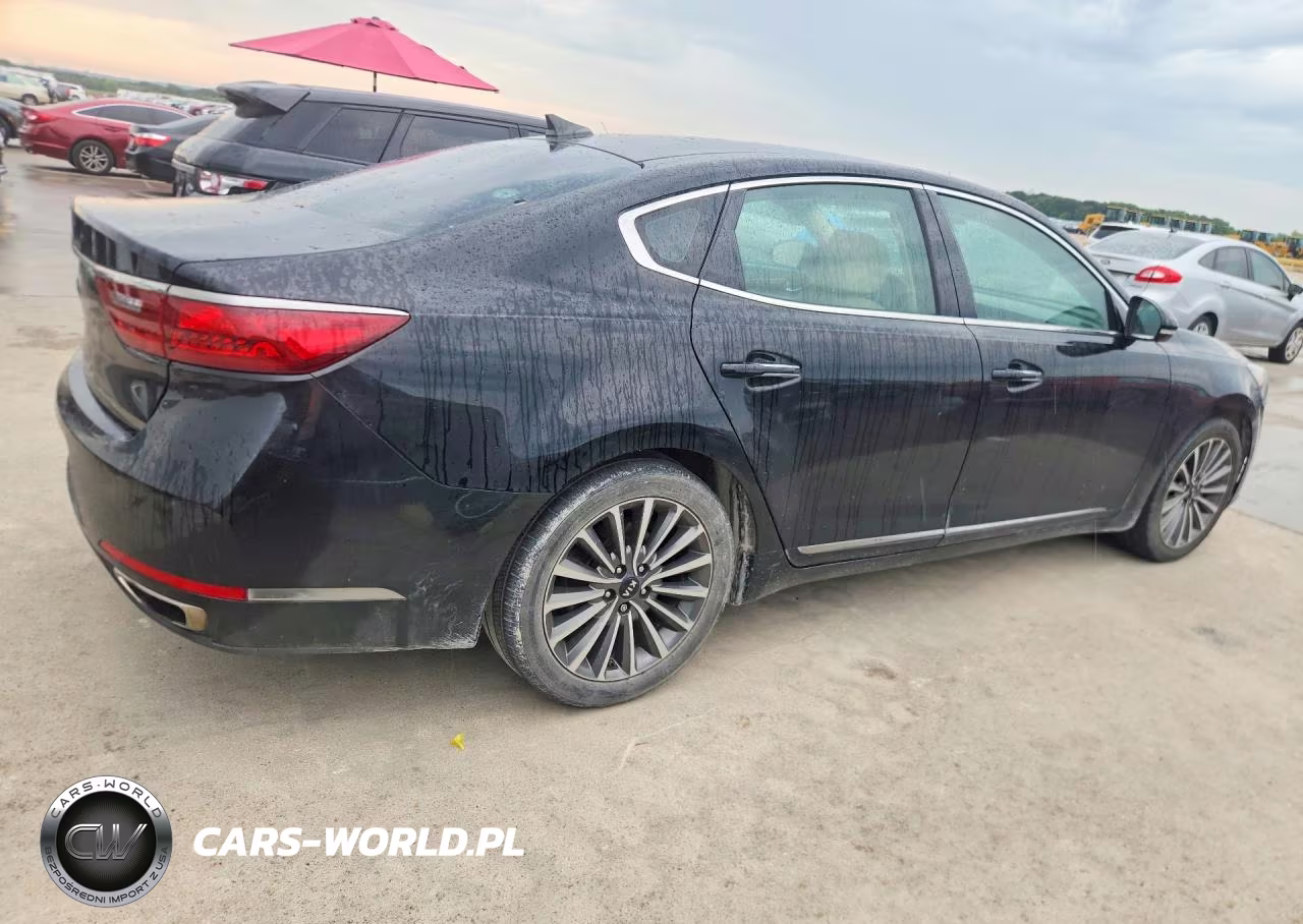 2018 Kia Cadenza Premium VIN:KNALB4J19J5120449 - 3