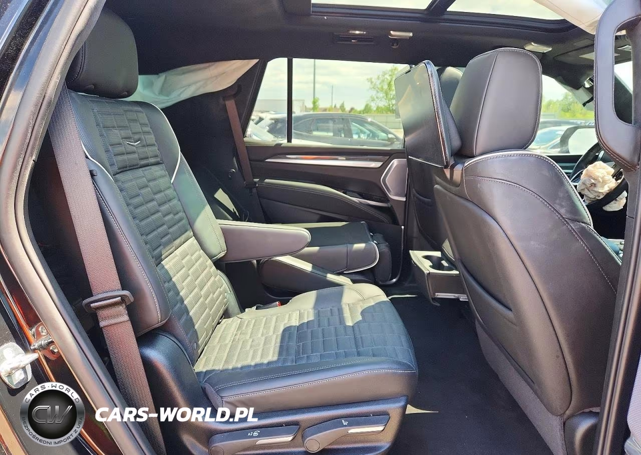 2025 Cadillac Escalade V VIN:1GYS9HR93SR122780 - 11