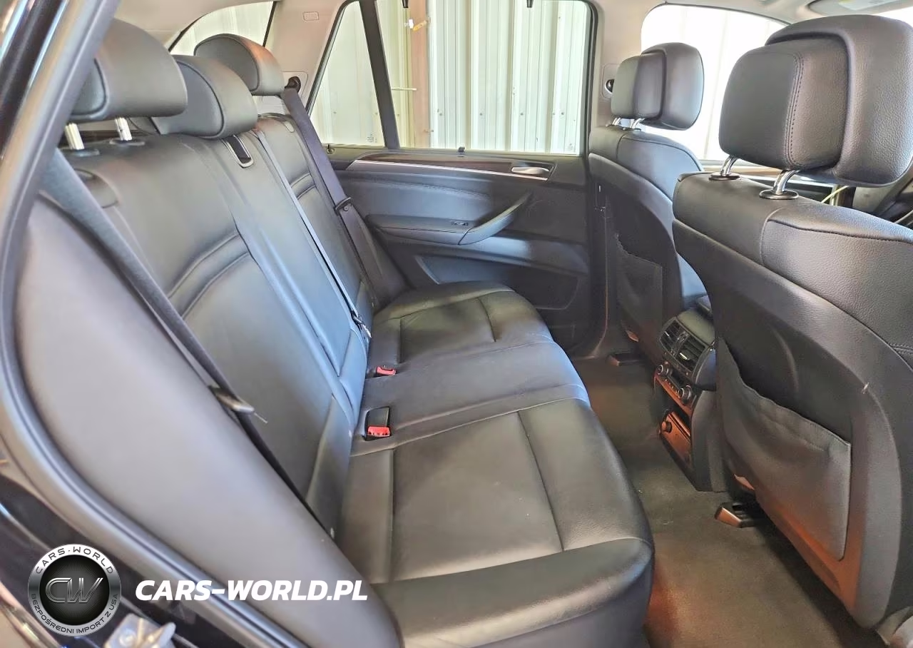 2012 BMW X5 xDrive35I VIN:5UXZV4C59CL991854 - 11