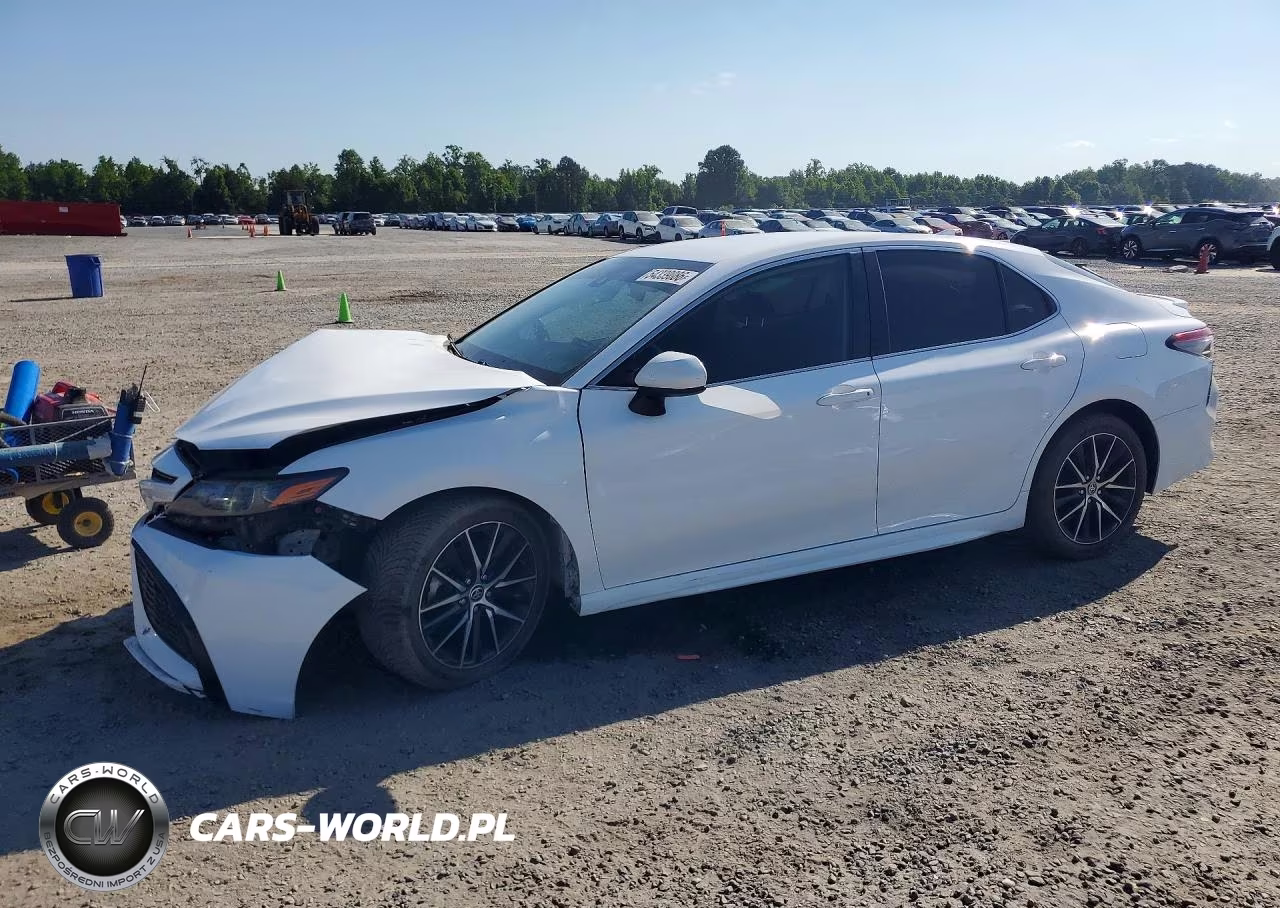 2021 Toyota Camry Se – zdjęcie 1 z 13