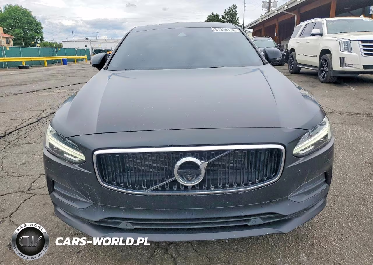 2018 Volvo S90 T6 Momentum VIN:LVY992MK4JP027899 - 5
