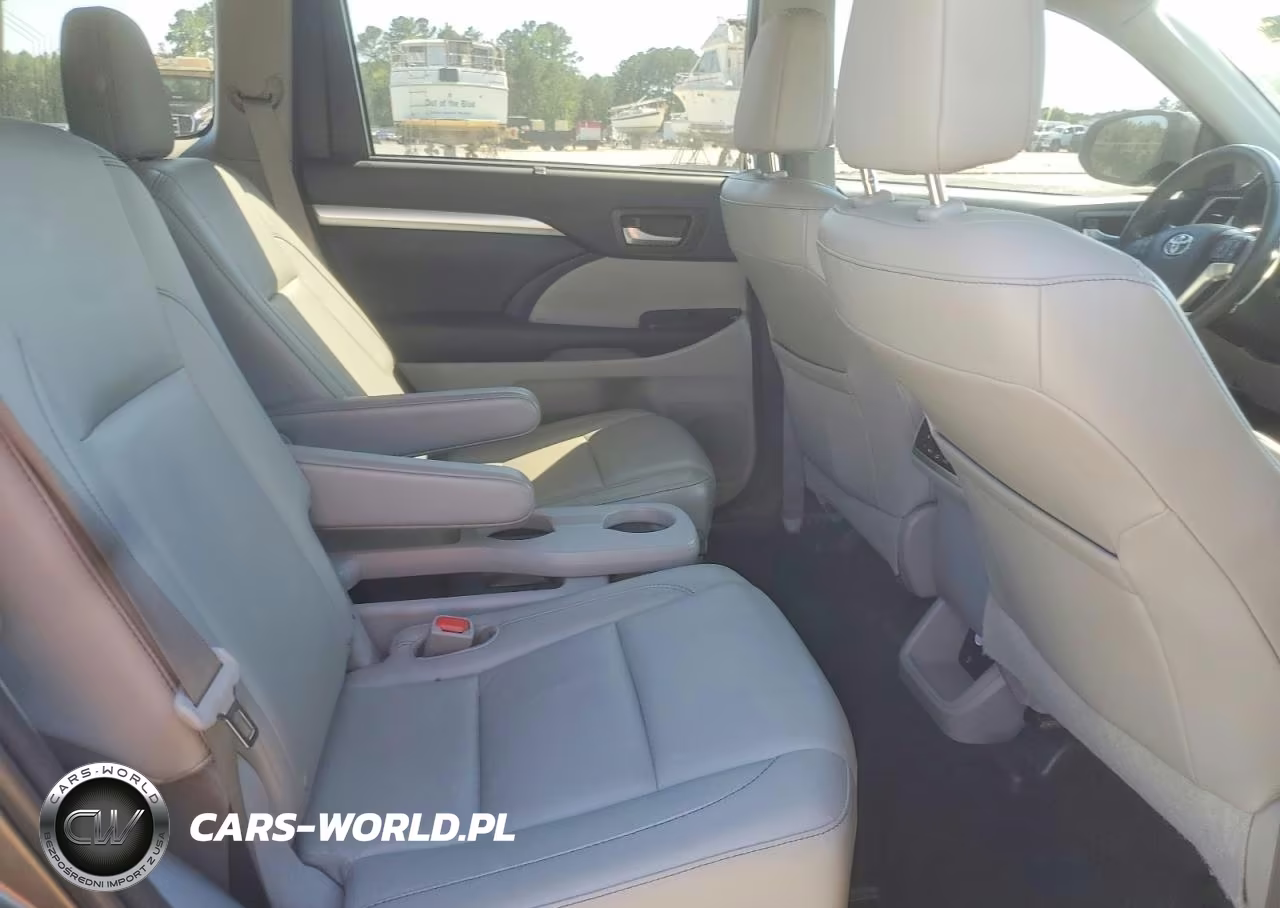 2015 Toyota Highlander Xle VIN:5TDJKRFH5FS111990 - 11