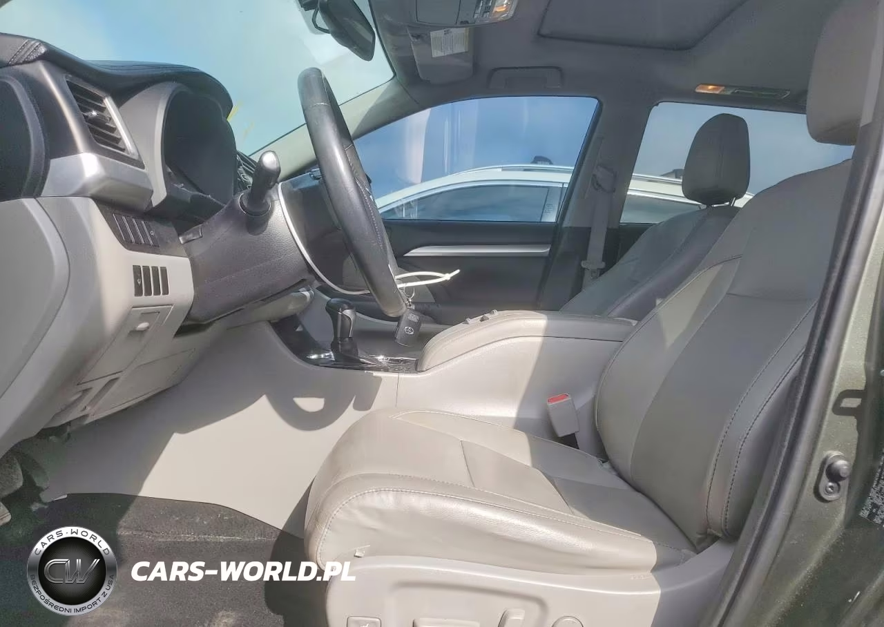 2015 Toyota Highlander Xle VIN:5TDJKRFH5FS111990 - 7