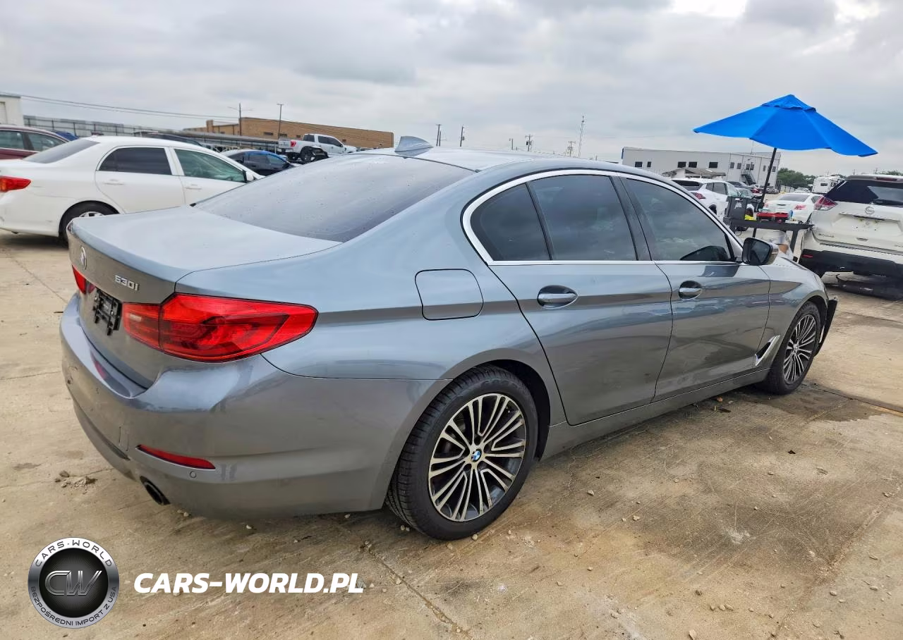 2019 BMW 530 I VIN:WBAJA5C54KWW04315 - 3