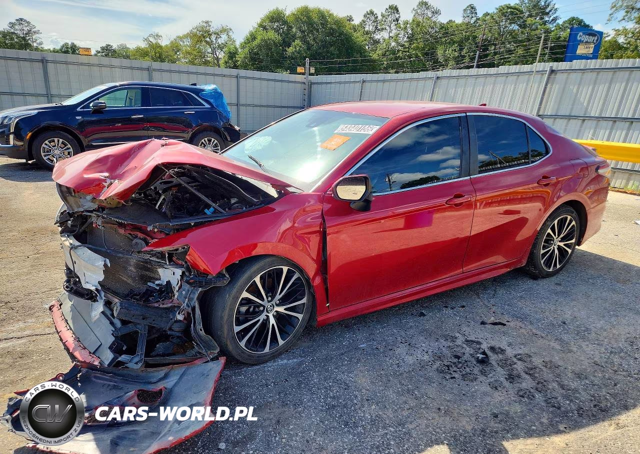 2020 Toyota Camry Se