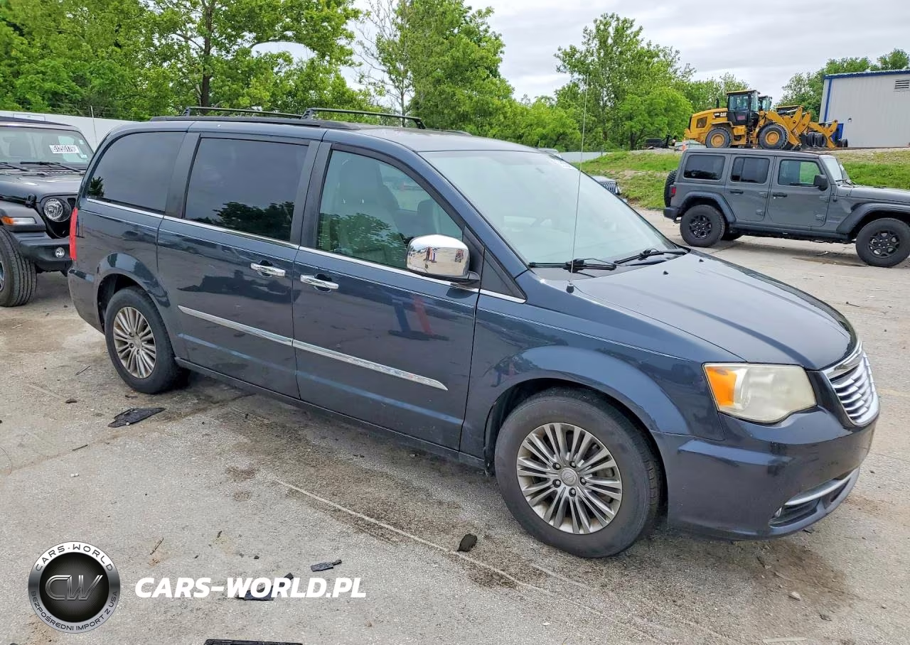 2014 Chrysler Town & Country Touring L VIN:2C4RC1CG6ER112912 - 4