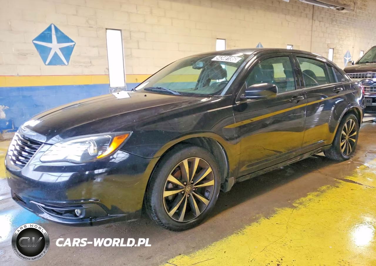2014 Chrysler 200 Touring – zdjęcie 1 z 12