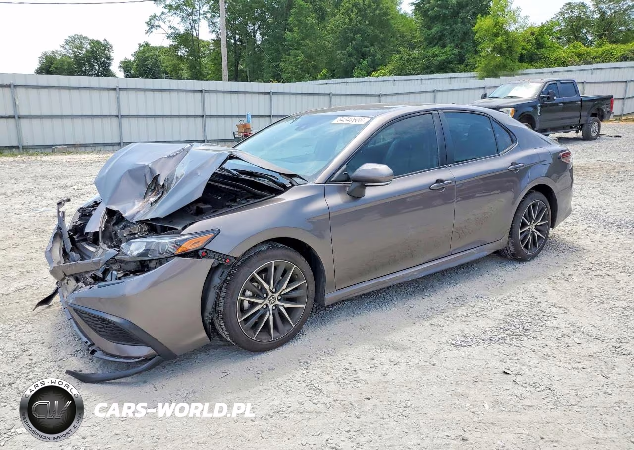 2024 Toyota Camry Se – zdjęcie 1 z 12