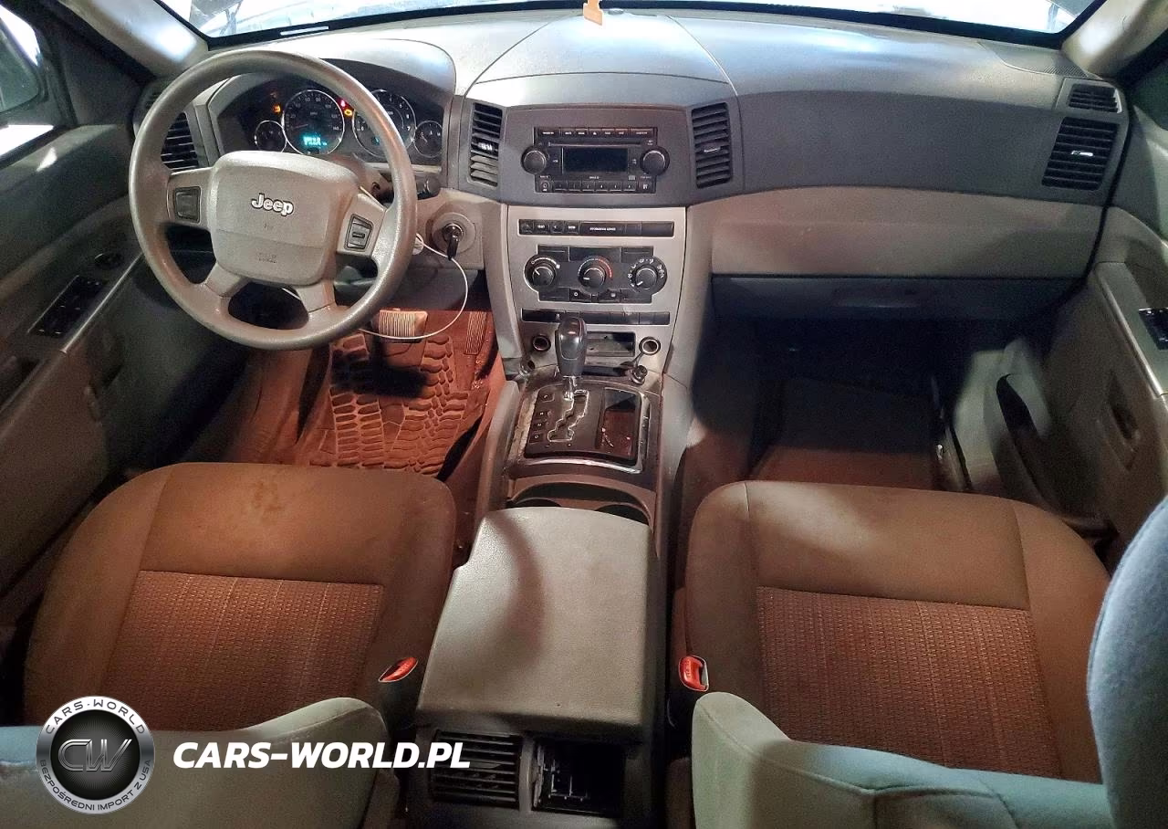 2007 Jeep Grand Cherokee Laredo VIN:1J8GR48K67C614117 - 8