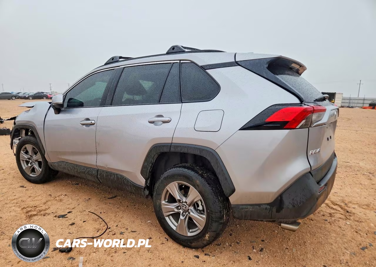 2024 Toyota Rav4 Xle VIN:2T3P1RFV0RC443570 - 2