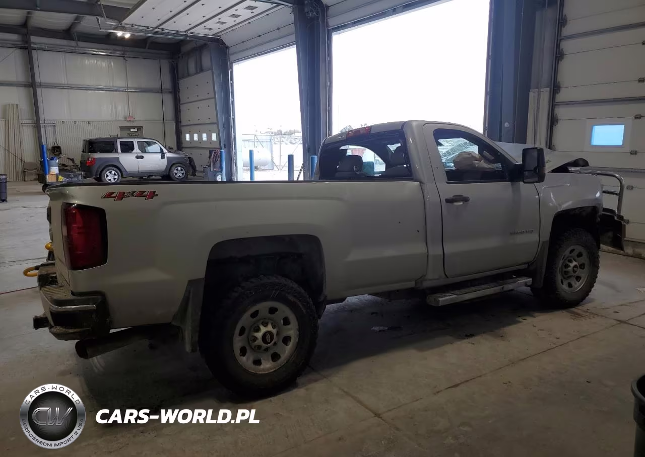 2018 Chevrolet Silverado K3500 VIN:1GC3KYCY6JZ299062 - 3