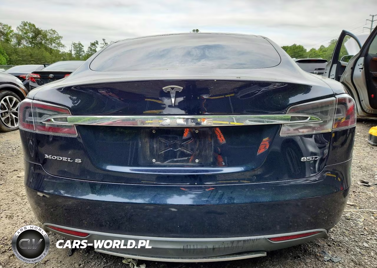 2015 Tesla Model S 85D VIN:5YJSA1H22FFP74892 - 6