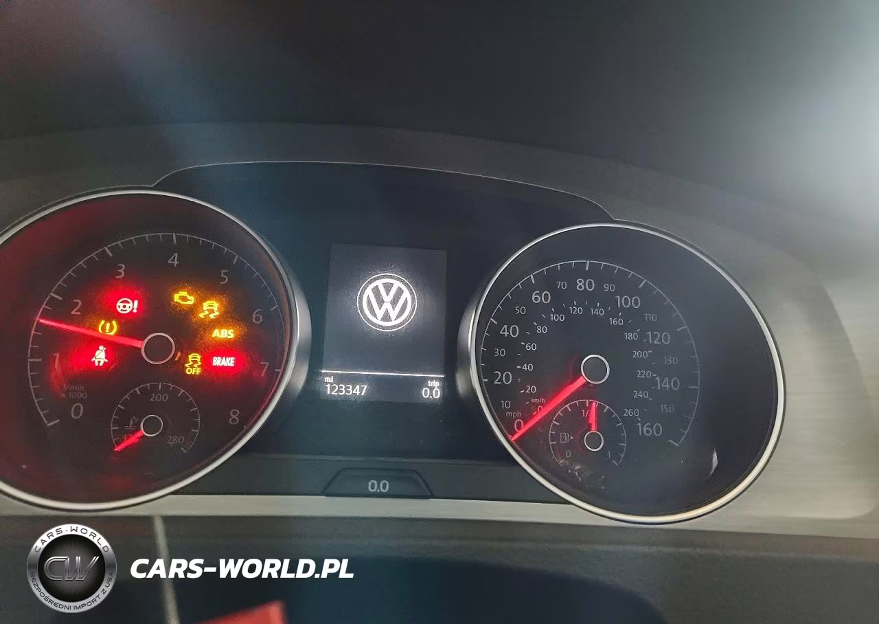 2016 Volkswagen Golf S VIN:3VW217AUXGM014606 - 9