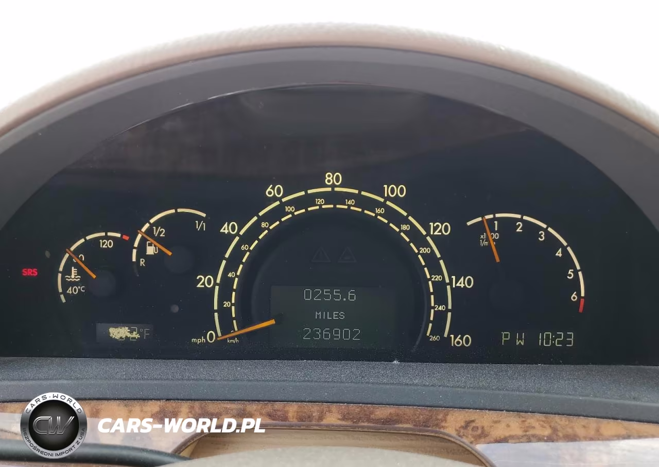 2000 Mercedes-Benz S 500 VIN:WDBNG75J7YA038440 - 9