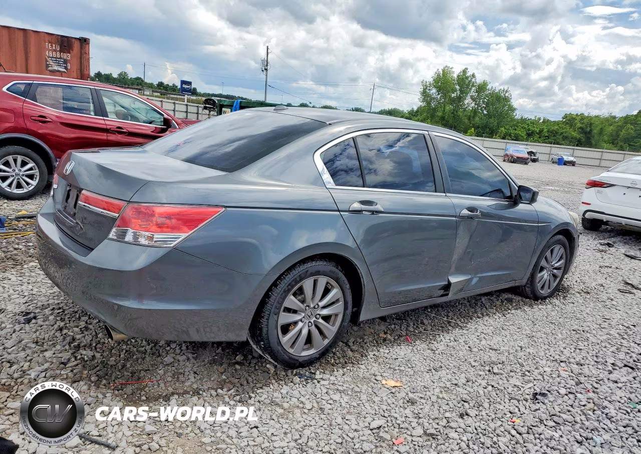 2011 Honda Accord Exl VIN:1HGCP2F84BA151942 - 3