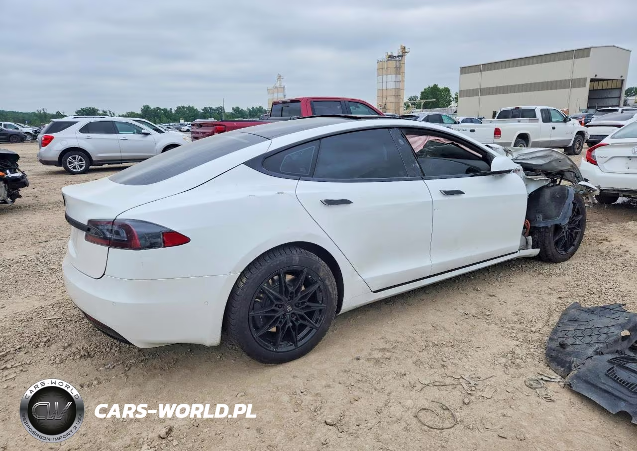 2017 Tesla Model S VIN:5YJSA1E25HF181311 - 3