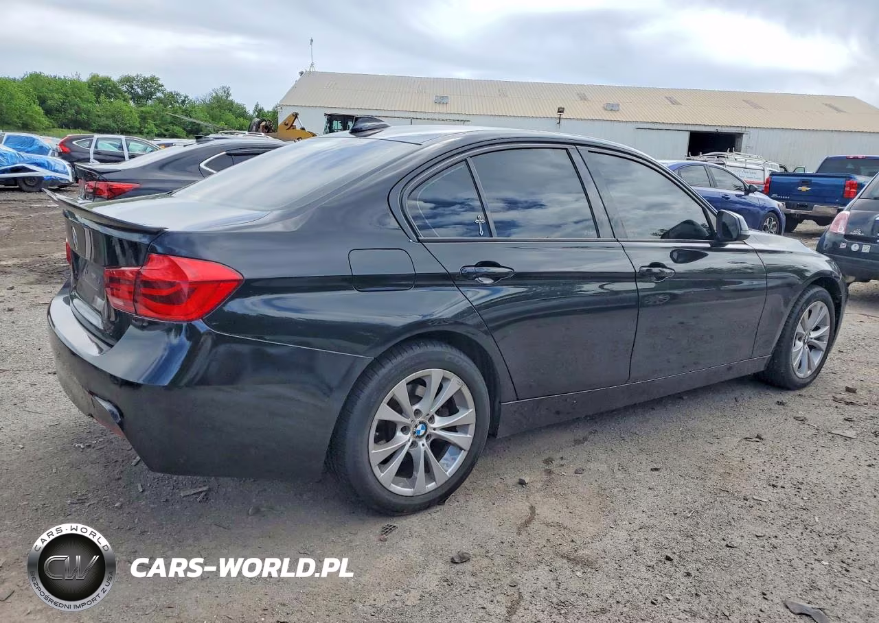 BMW 320I VIN:WBA8A3C54JK763747 - 3