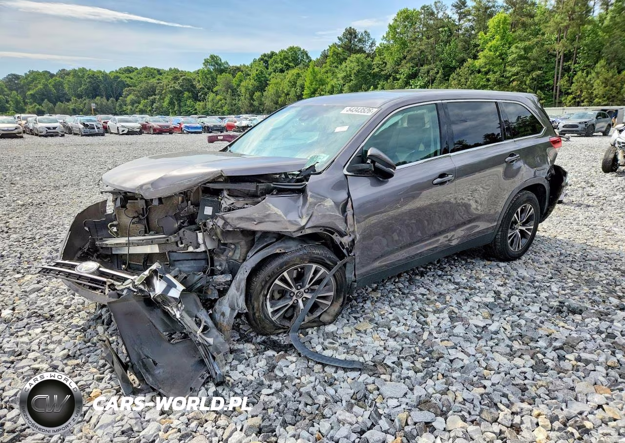 2019 Toyota Highlander Le