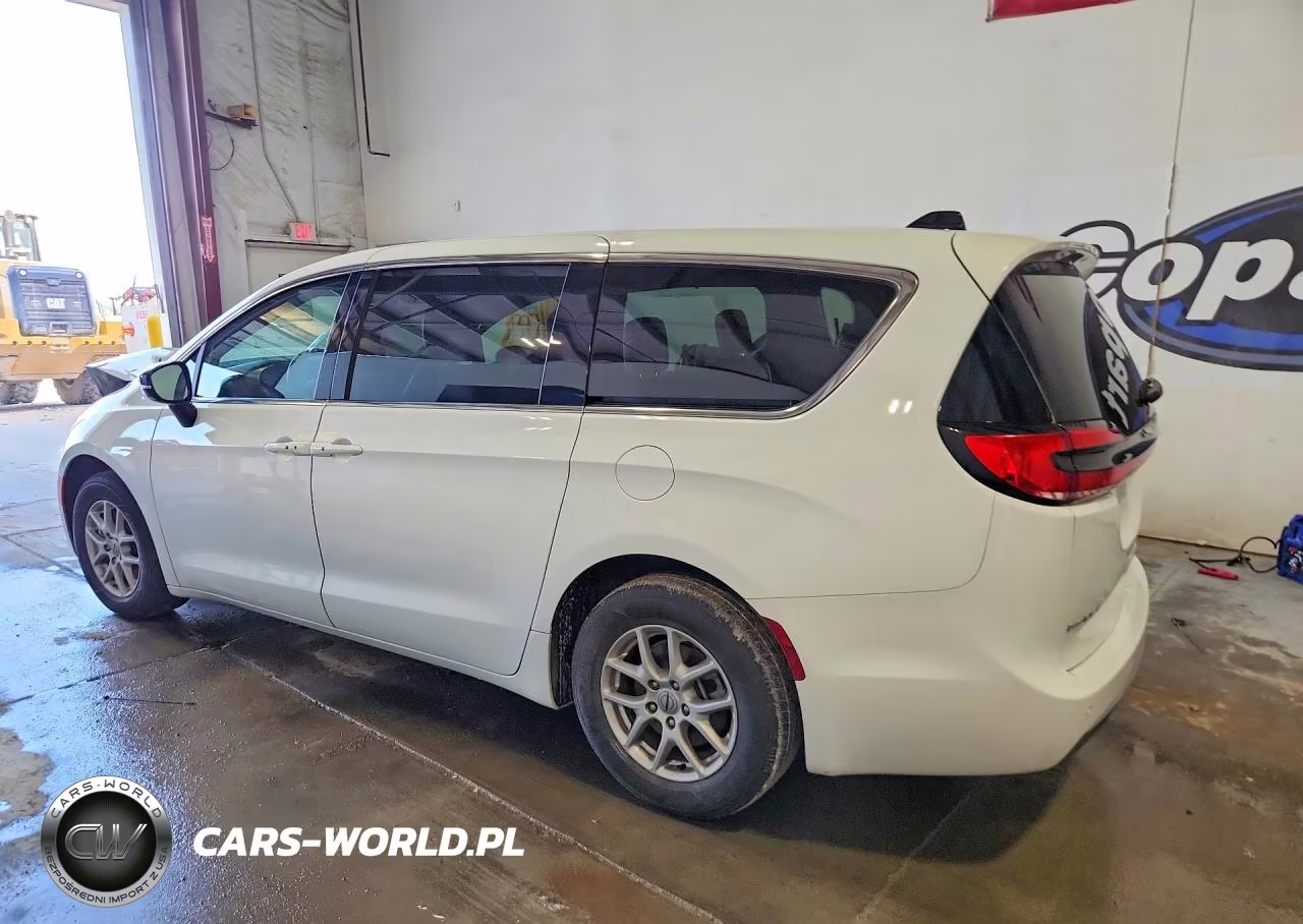 2025 Chrysler Pacifica Select VIN:2C4RC1BG7SR514807 - 2