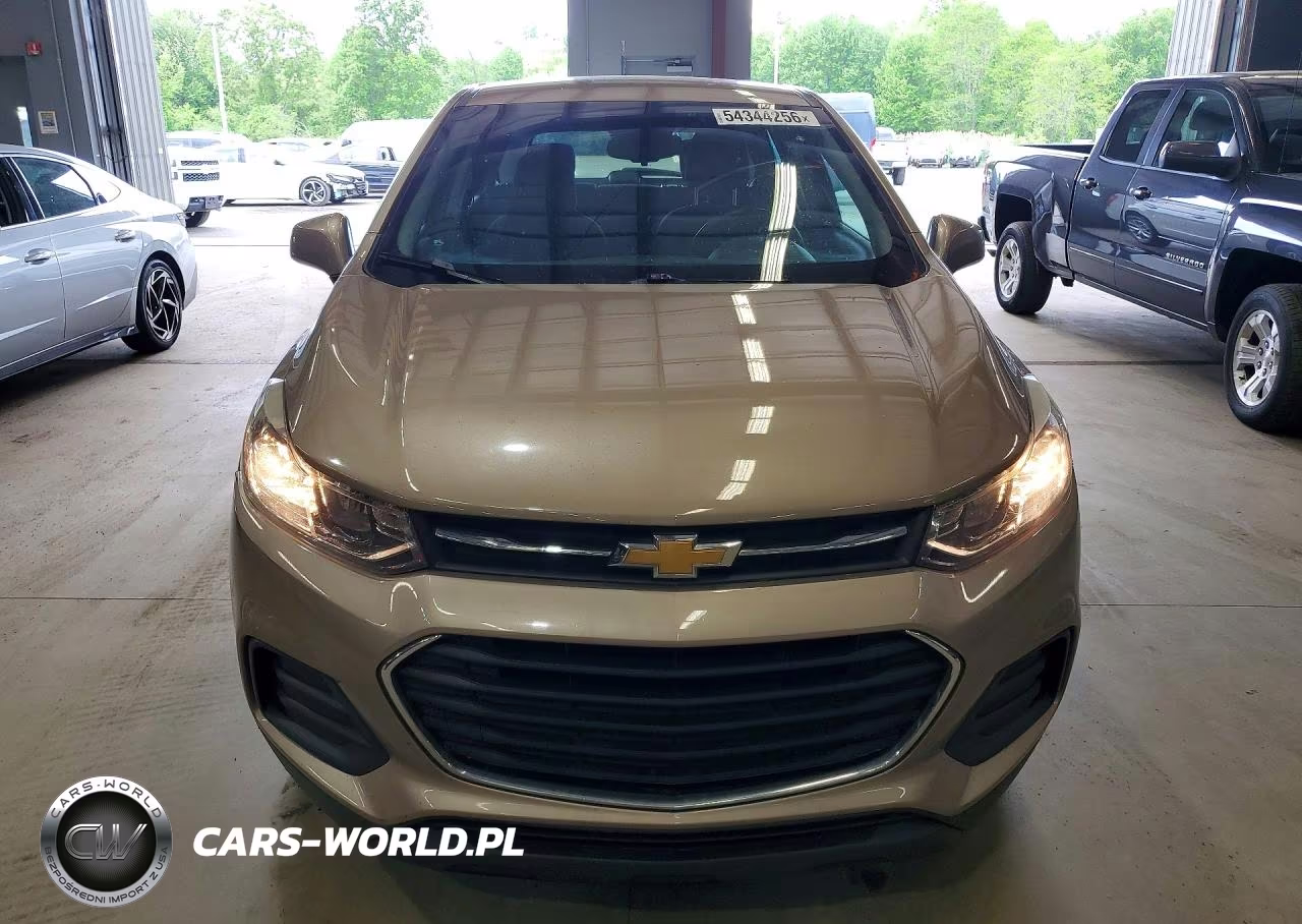 2018 Chevrolet Trax Ls VIN:3GNCJNSB7JL173497 - 5