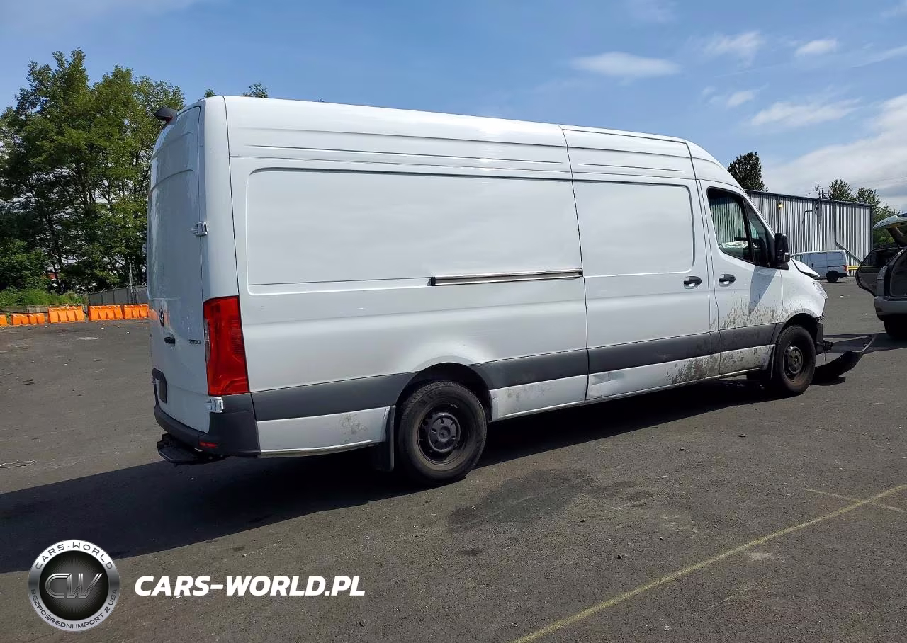 2025 Mercedes-Benz Sprinter 2500 VIN:W1Y4KCHY8ST223990 - 3