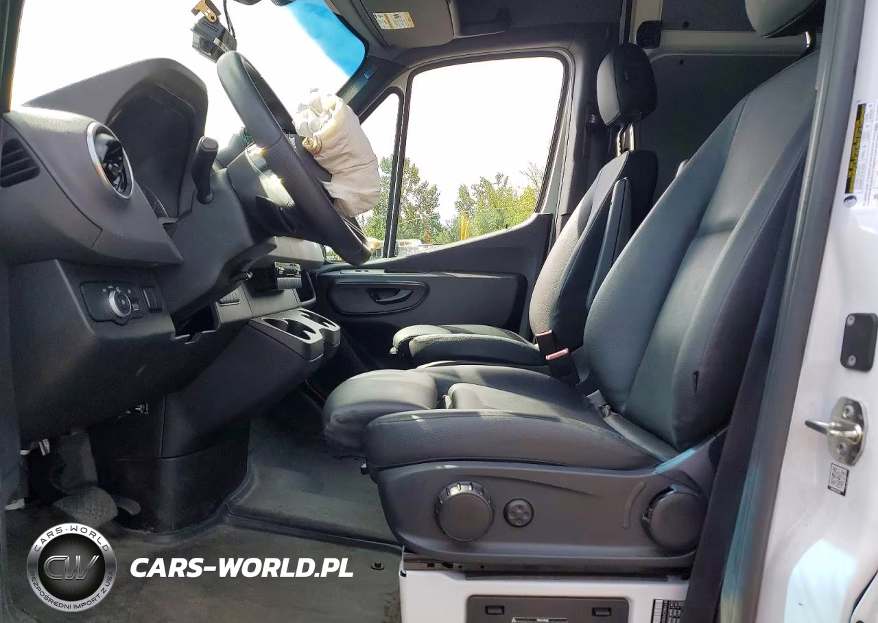 2025 Mercedes-Benz Sprinter 2500 VIN:W1Y4KCHY8ST223990 - 7