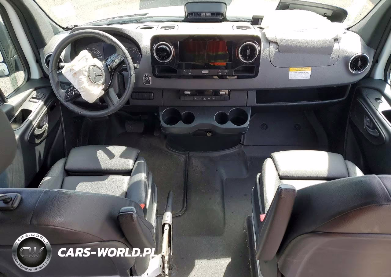2025 Mercedes-Benz Sprinter 2500 VIN:W1Y4KCHY8ST223990 - 8