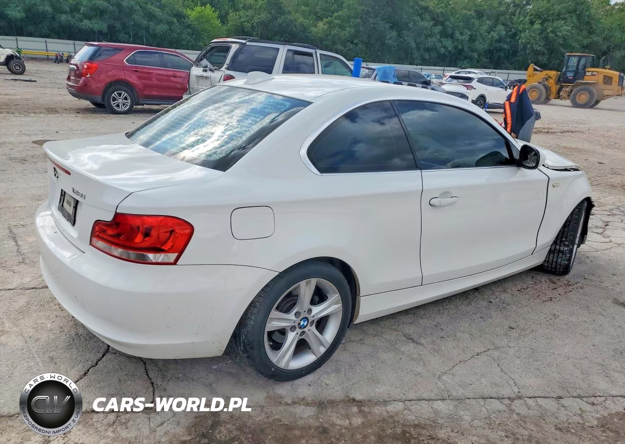2013 BMW 128 I VIN:WBAUP7C56DVP24942 - 3