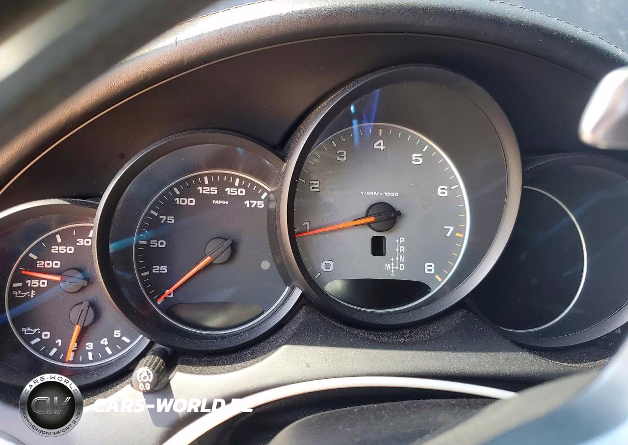 2016 Porsche Cayenne S VIN:WP1AB2A22GLA94268 - 9